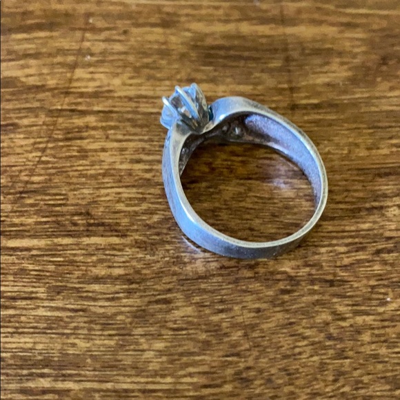Sterling silver and CZ stone ring - Picture 3 of 4